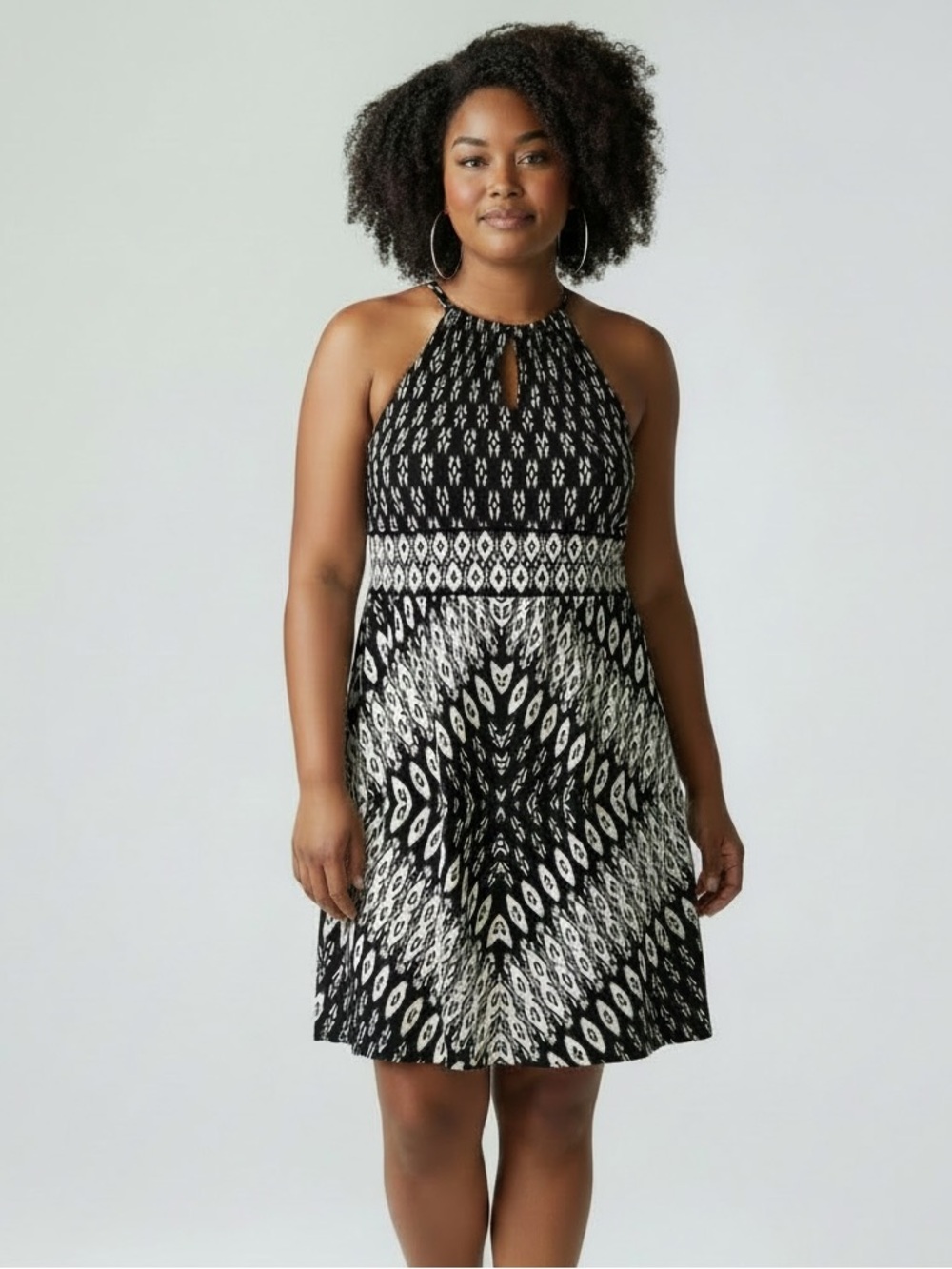 🎶 London Times Keyhole Halter Mini Dress